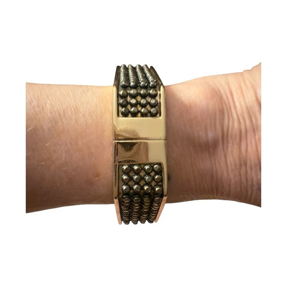 ❤️‍🔥𝙂𝙊𝙇𝘿 & 𝘽𝙇𝘼𝘾𝙆 𝙎𝙏𝙐𝘿𝘿𝙀𝘿 𝘽𝘼𝙂𝙀𝙇 𝘽𝙍𝘼𝘾𝙀𝙇𝙀𝙏 - Picture 1 of 4